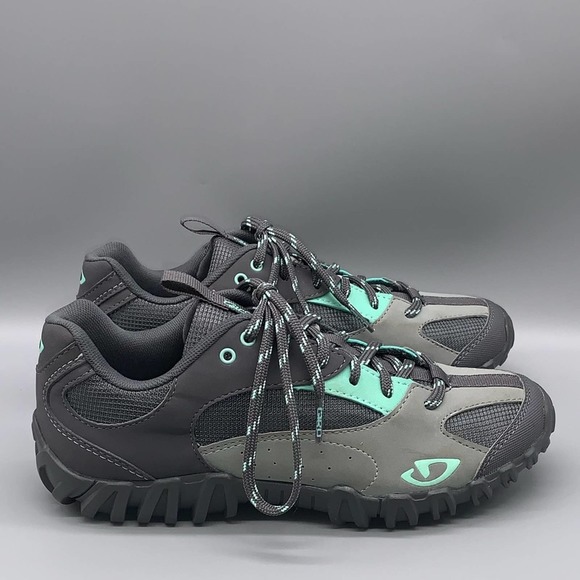 Giro Shoes - Giro Women's Petra MTB Cycling Shoes  -  Gray Leather/Mesh  -  Size 6.5